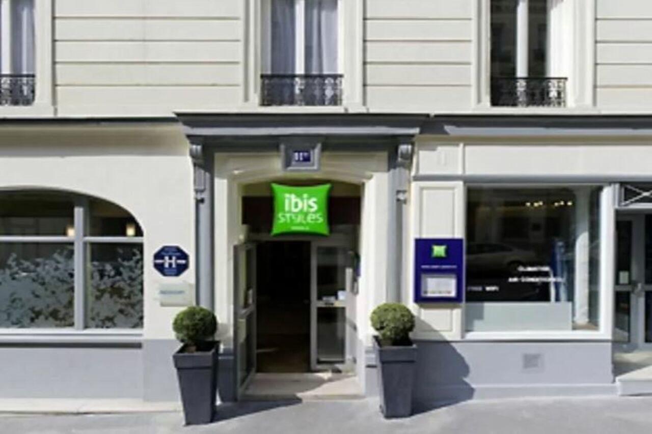 Ibis Styles Paris Cadet Lafayette Hotel Exterior photo