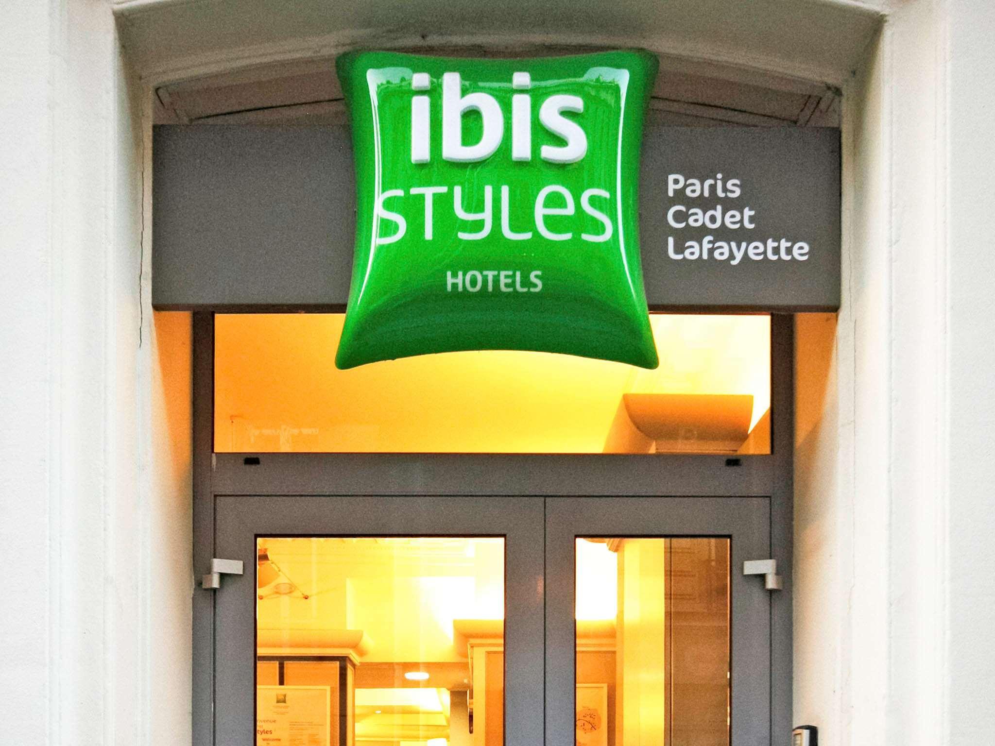 Ibis Styles Paris Cadet Lafayette Hotel Exterior photo