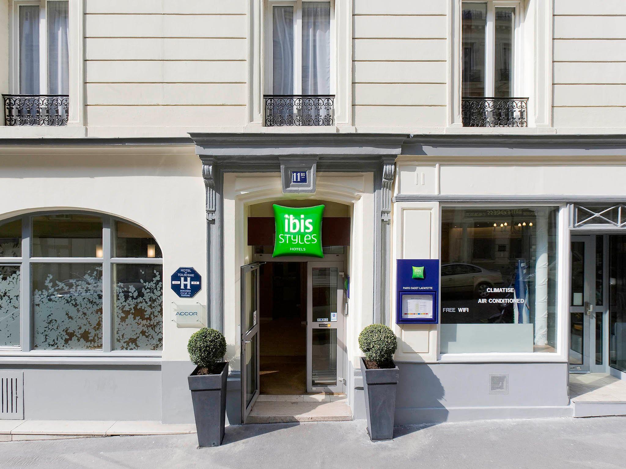 Ibis Styles Paris Cadet Lafayette Hotel Exterior photo